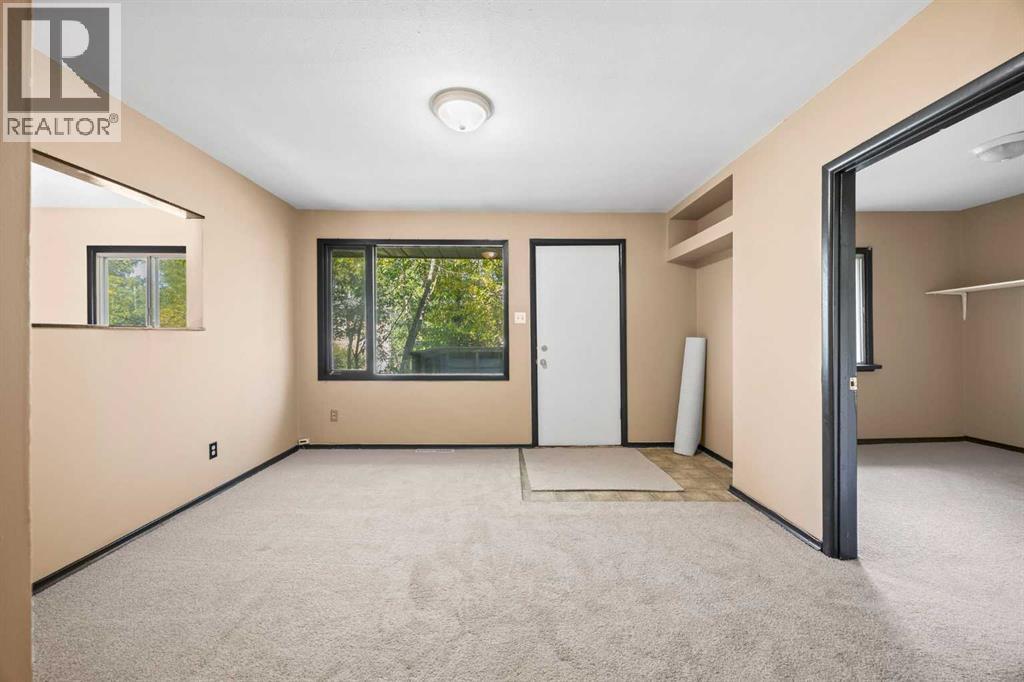 8039 36 Avenue Nw, Calgary, Alberta  T3B 1V8 - Photo 21 - A2276598