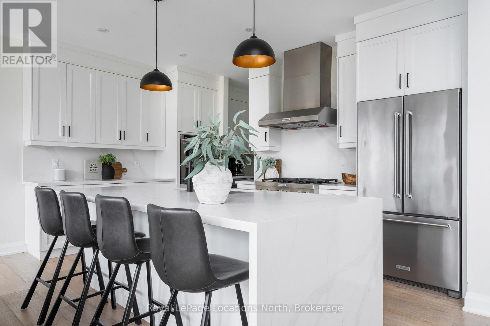 104 Stillwater Crescent, Blue Mountains, Ontario  L9Y 4P5 - Photo 12 - X12532840