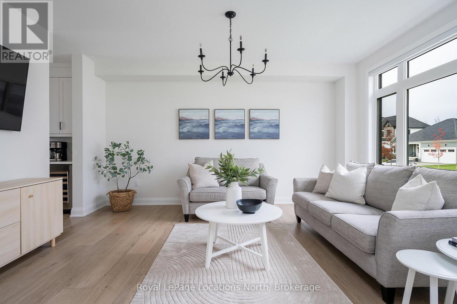 104 Stillwater Crescent, Blue Mountains, Ontario  L9Y 4P5 - Photo 19 - X12532840