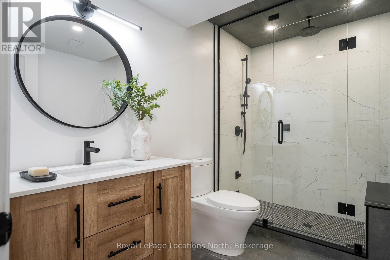 104 Stillwater Crescent, Blue Mountains, Ontario  L9Y 4P5 - Photo 40 - X12532840