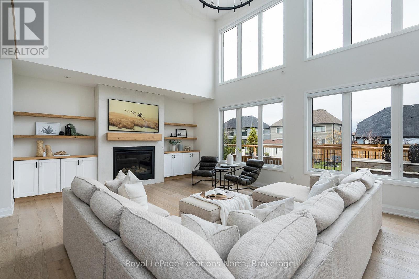 104 Stillwater Crescent, Blue Mountains, Ontario  L9Y 4P5 - Photo 4 - X12532840