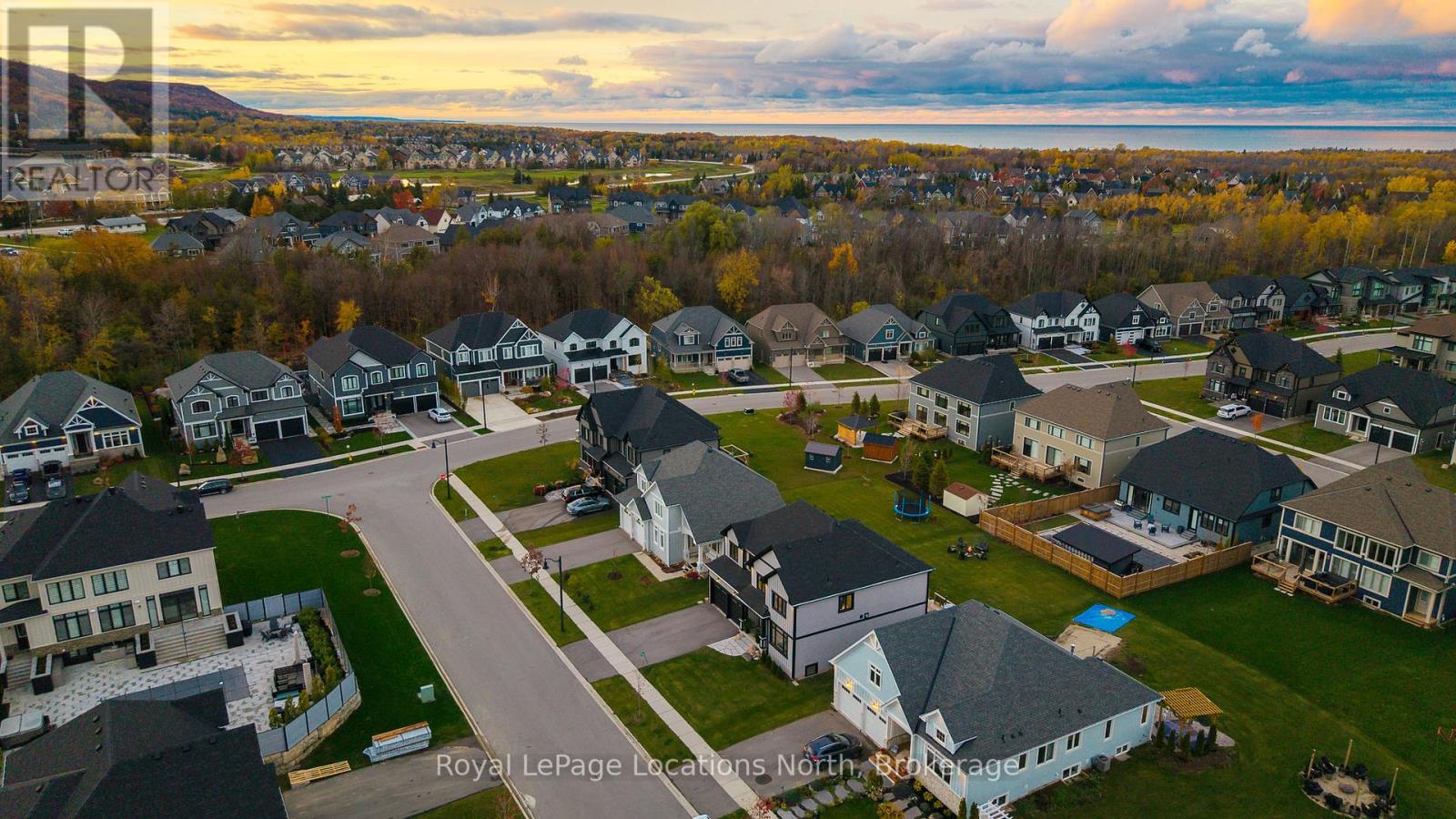 104 Stillwater Crescent, Blue Mountains, Ontario  L9Y 4P5 - Photo 48 - X12532840