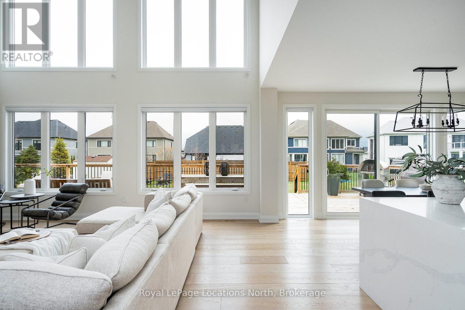 104 Stillwater Crescent, Blue Mountains, Ontario  L9Y 4P5 - Photo 9 - X12532840