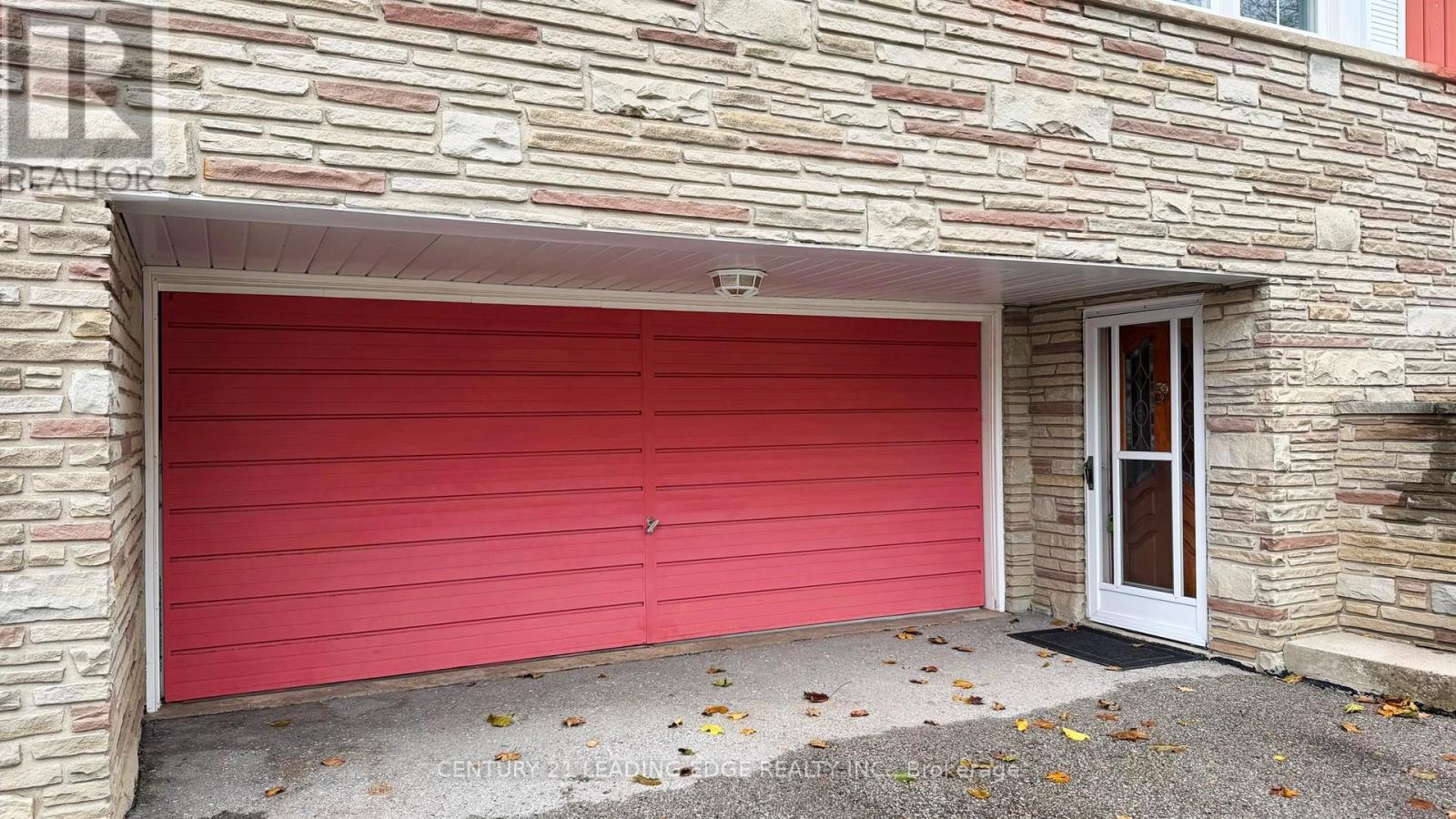 34 Tollerton Avenue, Toronto, Ontario  M2K 2H3 - Photo 3 - C12701212