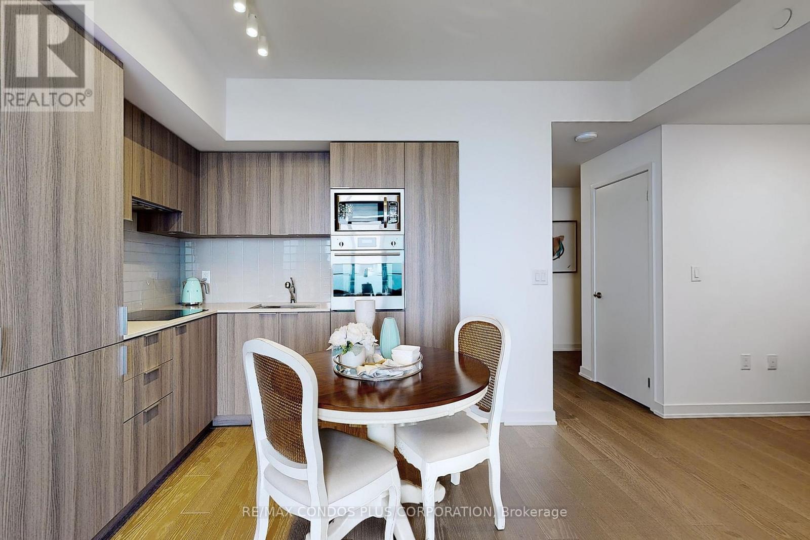 5406 - 11 Wellesley Street W, Toronto, Ontario  M4Y 0G4 - Photo 11 - C12701240