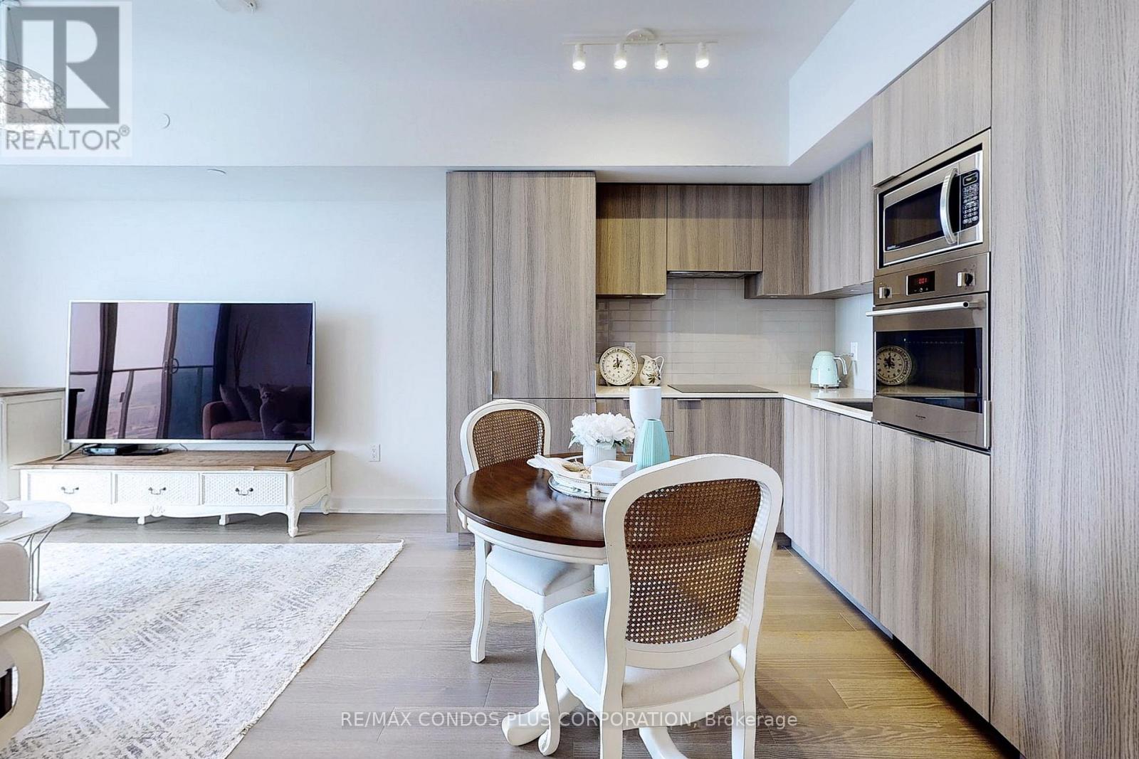 5406 - 11 Wellesley Street W, Toronto, Ontario  M4Y 0G4 - Photo 12 - C12701240