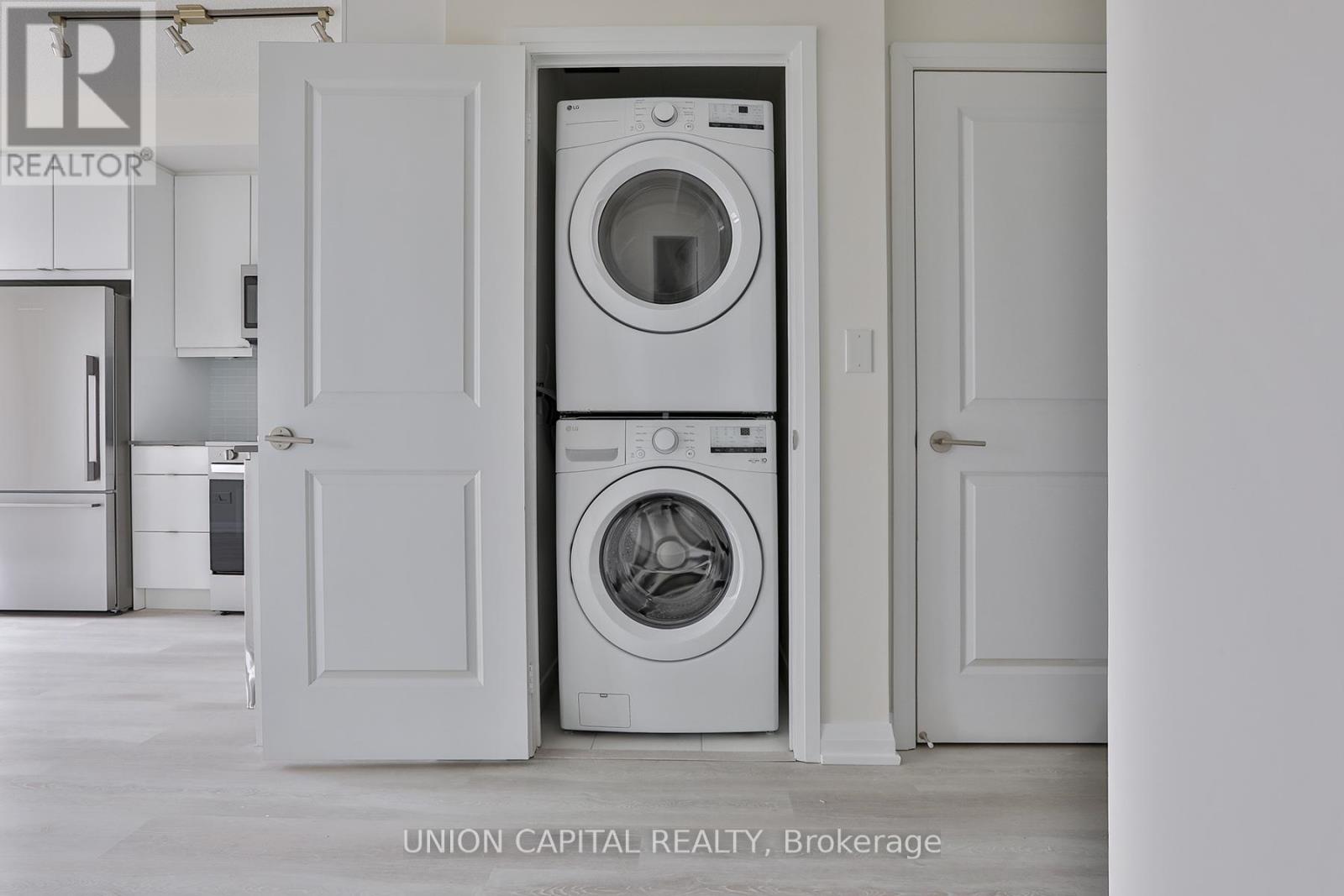 1801 - 3260 Sheppard Avenue E, Toronto, Ontario  M1T 0B5 - Photo 8 - E12701190