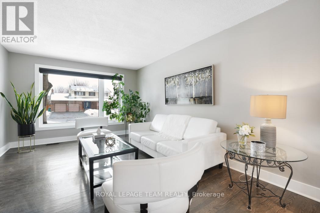 28 Holitman Drive, Ottawa, Ontario  K2J 2A9 - Photo 10 - X12492060