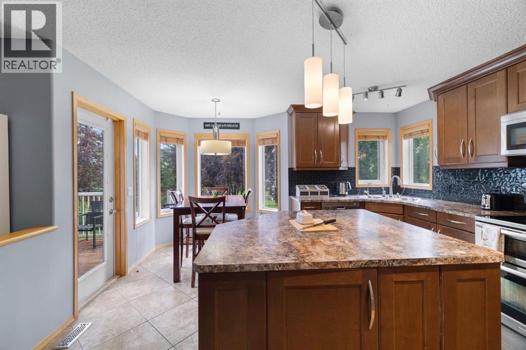 168 Fairways Drive Nw, Airdrie, Alberta  T4B 2R8 - Photo 13 - A2268174