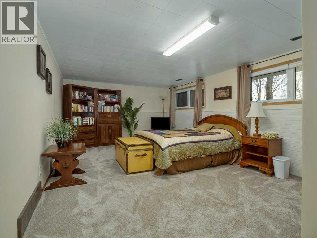 2017 16 Street N, Lethbridge, Alberta  T1H 4W6 - Photo 29 - A2279260