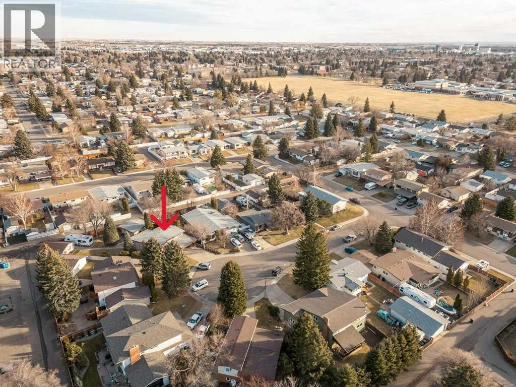 2017 16 Street N, Lethbridge, Alberta  T1H 4W6 - Photo 45 - A2279260