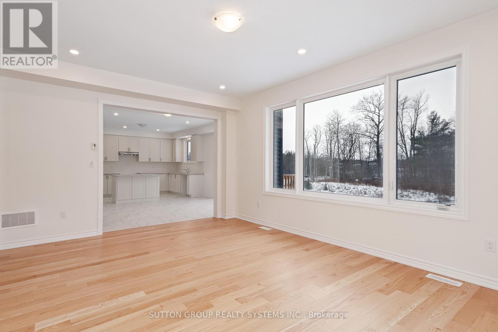 176 Roseanne Circle, Wasaga Beach, Ontario  L9Z 0N1 - Photo 12 - S12701112