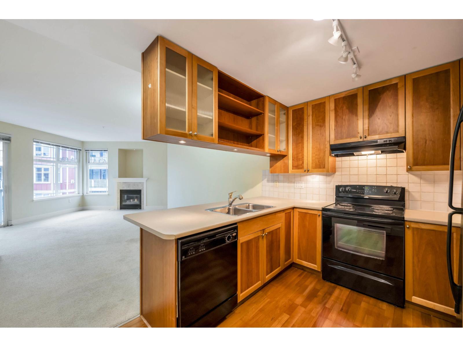 304 15392 16a Avenue, Surrey, British Columbia  V4A 1S9 - Photo 11 - R3079918