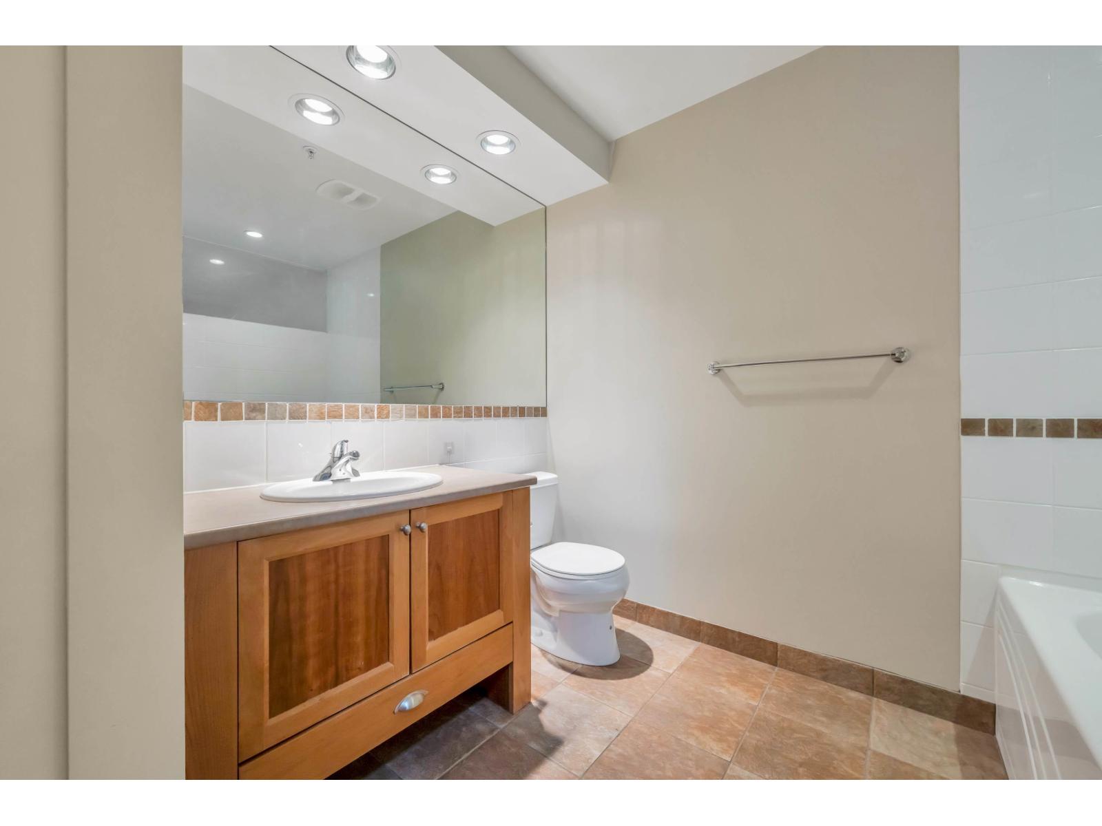 304 15392 16a Avenue, Surrey, British Columbia  V4A 1S9 - Photo 17 - R3079918