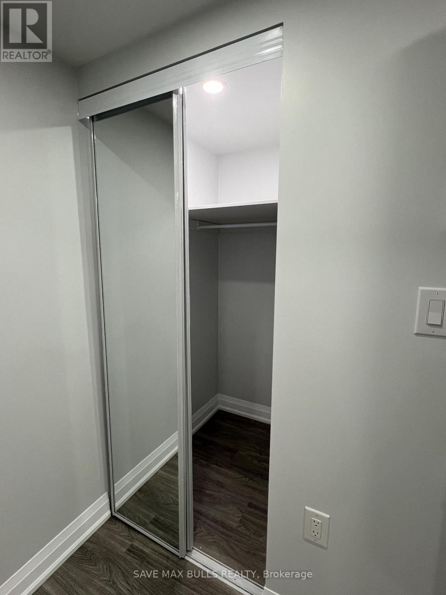 15 Golden Gate Drive, Brampton, Ontario  L6S 2K4 - Photo 23 - W12700124