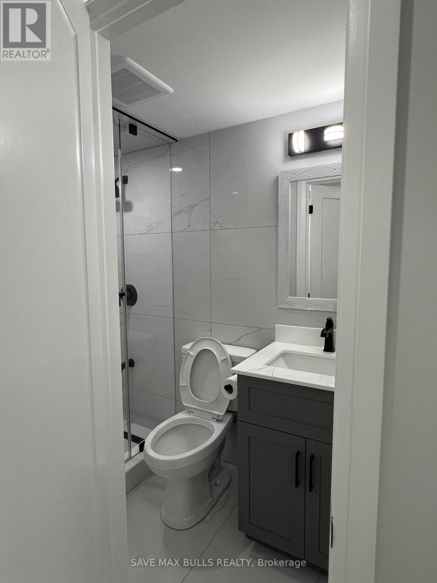 15 Golden Gate Drive, Brampton, Ontario  L6S 2K4 - Photo 14 - W12700124