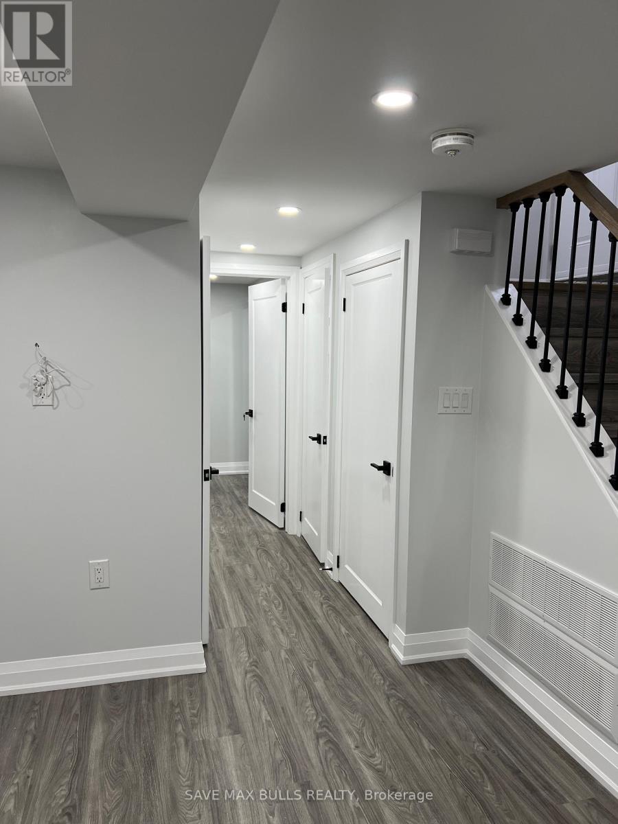 15 Golden Gate Drive, Brampton, Ontario  L6S 2K4 - Photo 7 - W12700124