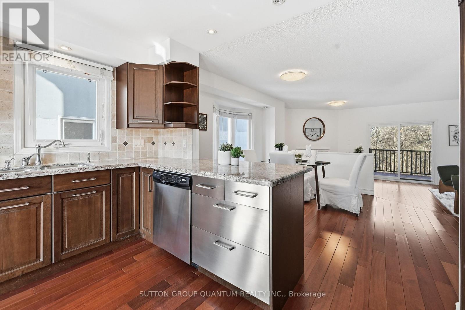 1507 Litchfield Road, Oakville, Ontario  L6H 5P4 - Photo 10 - W12701186