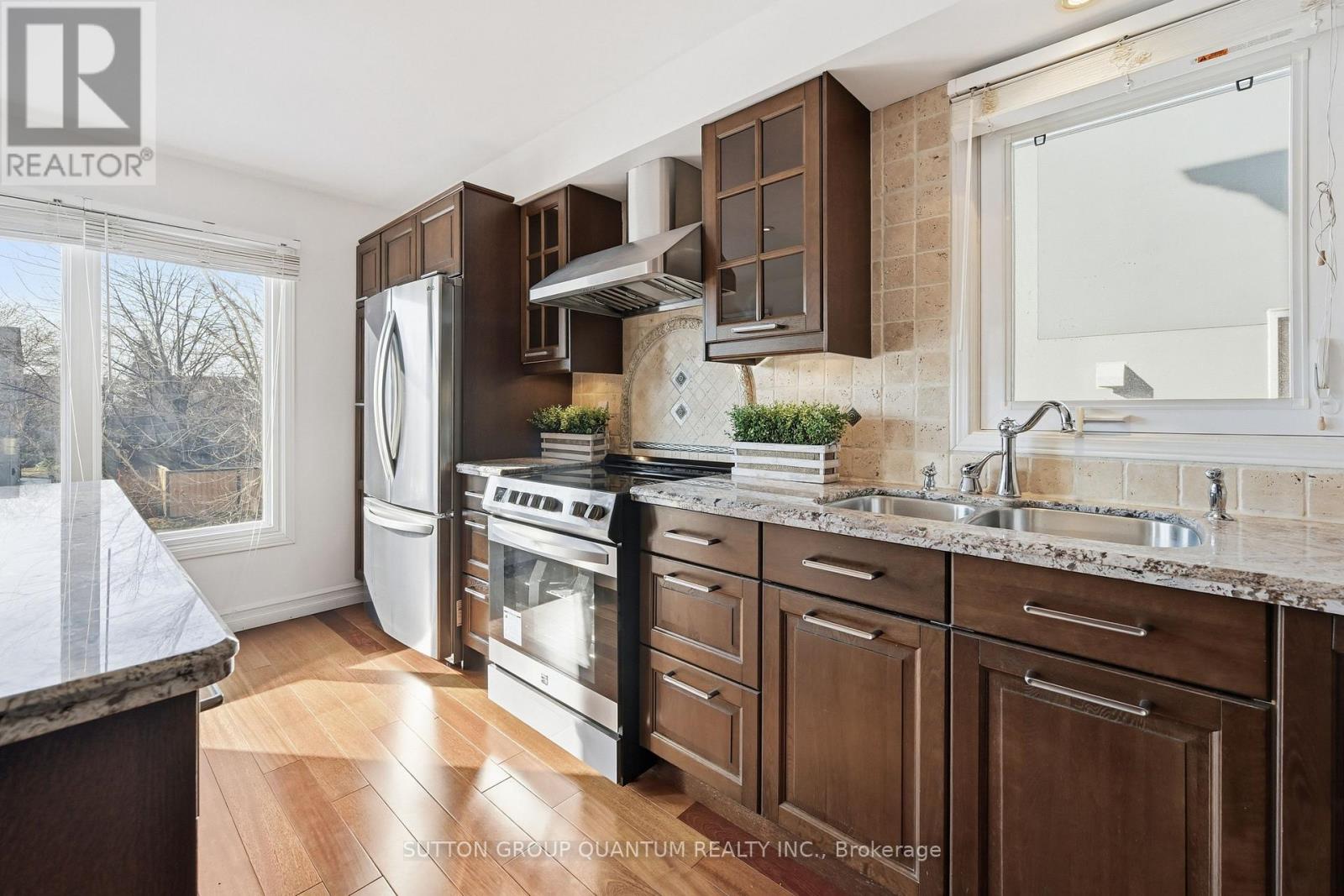 1507 Litchfield Road, Oakville, Ontario  L6H 5P4 - Photo 11 - W12701186