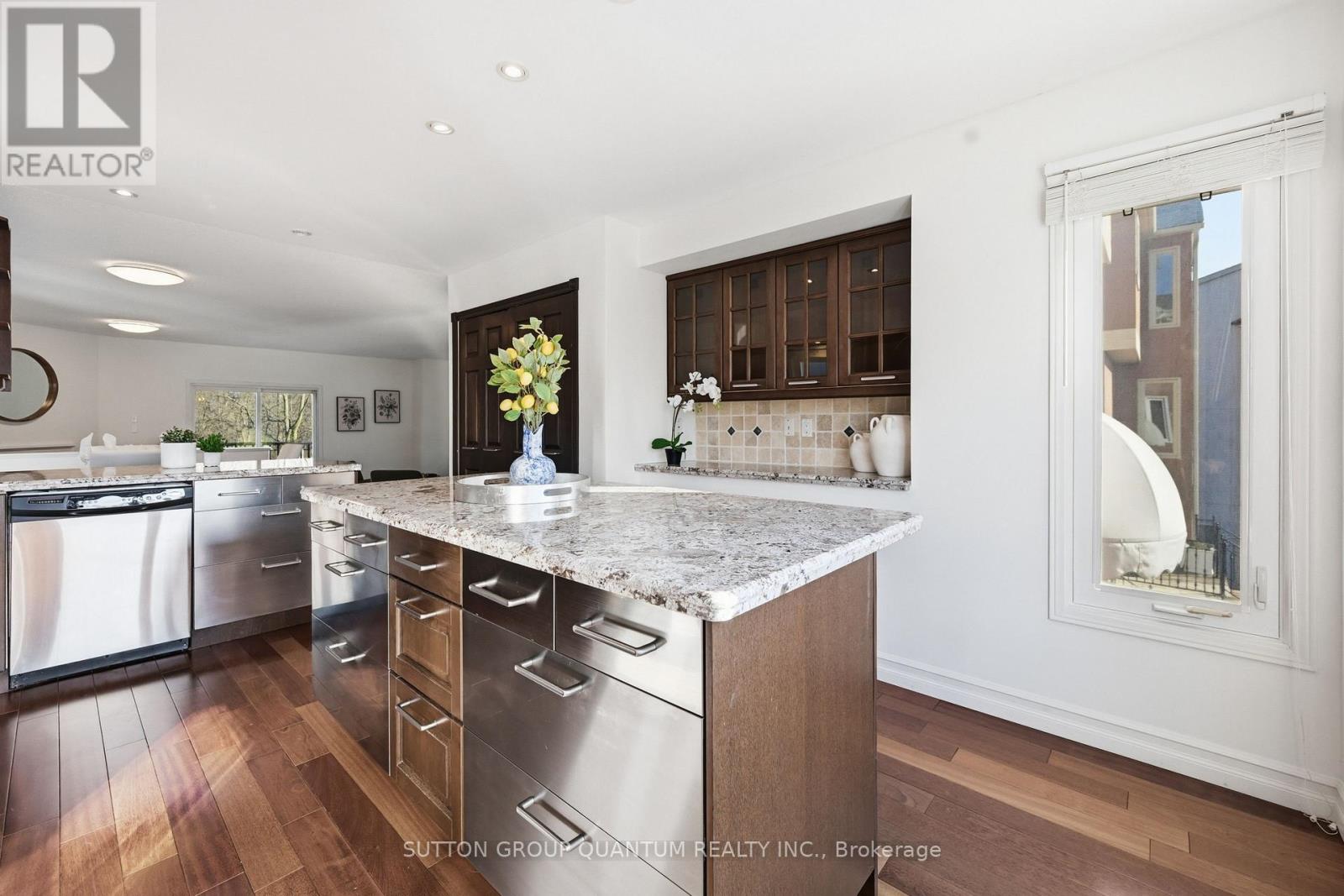 1507 Litchfield Road, Oakville, Ontario  L6H 5P4 - Photo 13 - W12701186