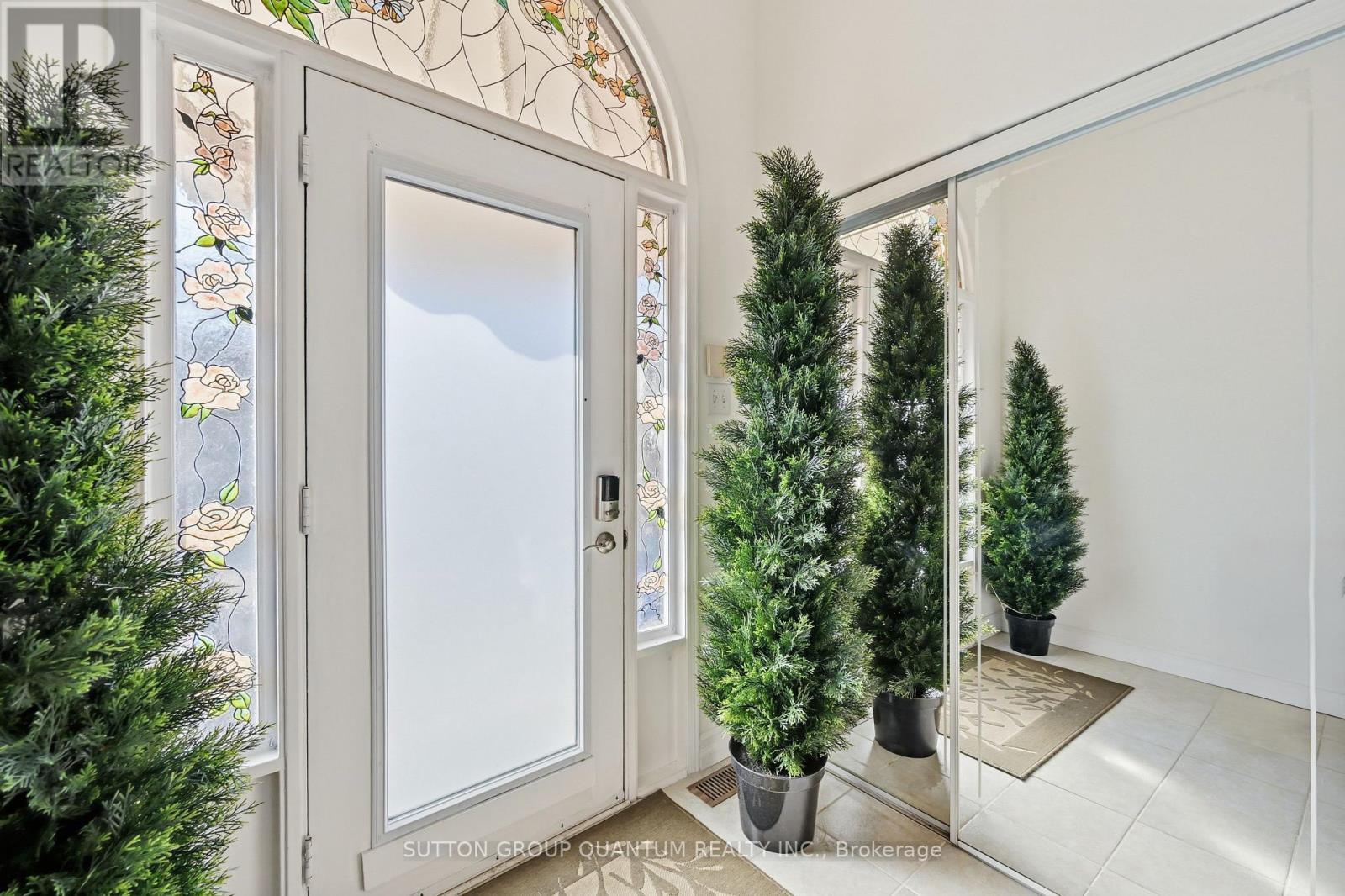 1507 Litchfield Road, Oakville, Ontario  L6H 5P4 - Photo 4 - W12701186