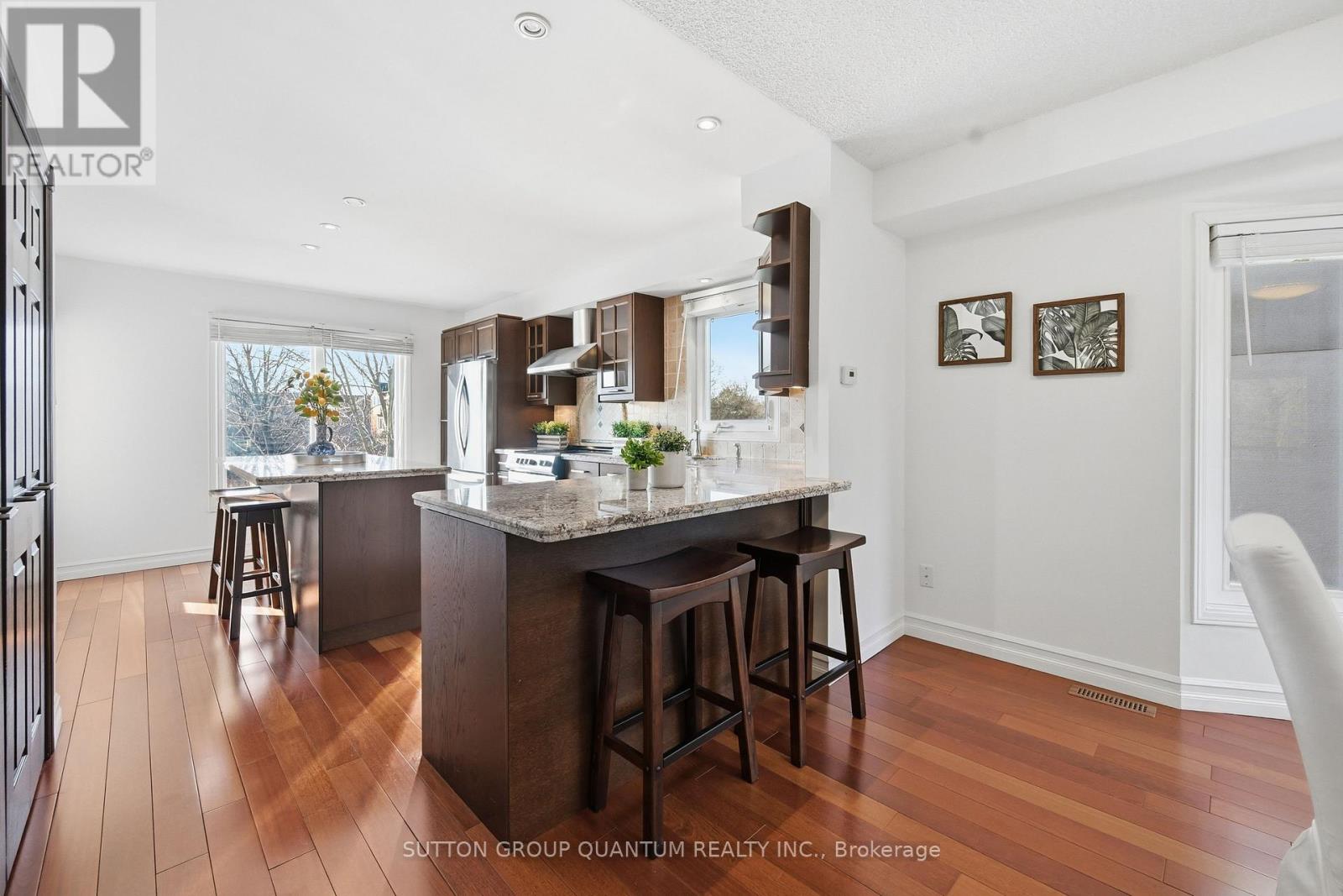 1507 Litchfield Road, Oakville, Ontario  L6H 5P4 - Photo 7 - W12701186