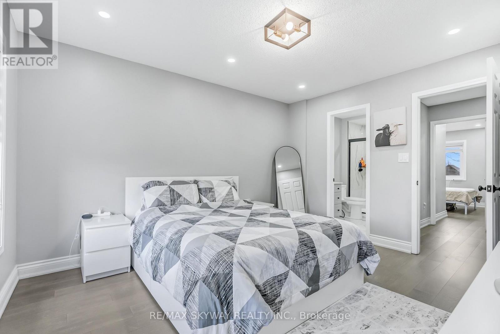 3 - 2 Clay Brick Court Nw, Brampton, Ontario  L6V 4M1 - Photo 27 - W12701210