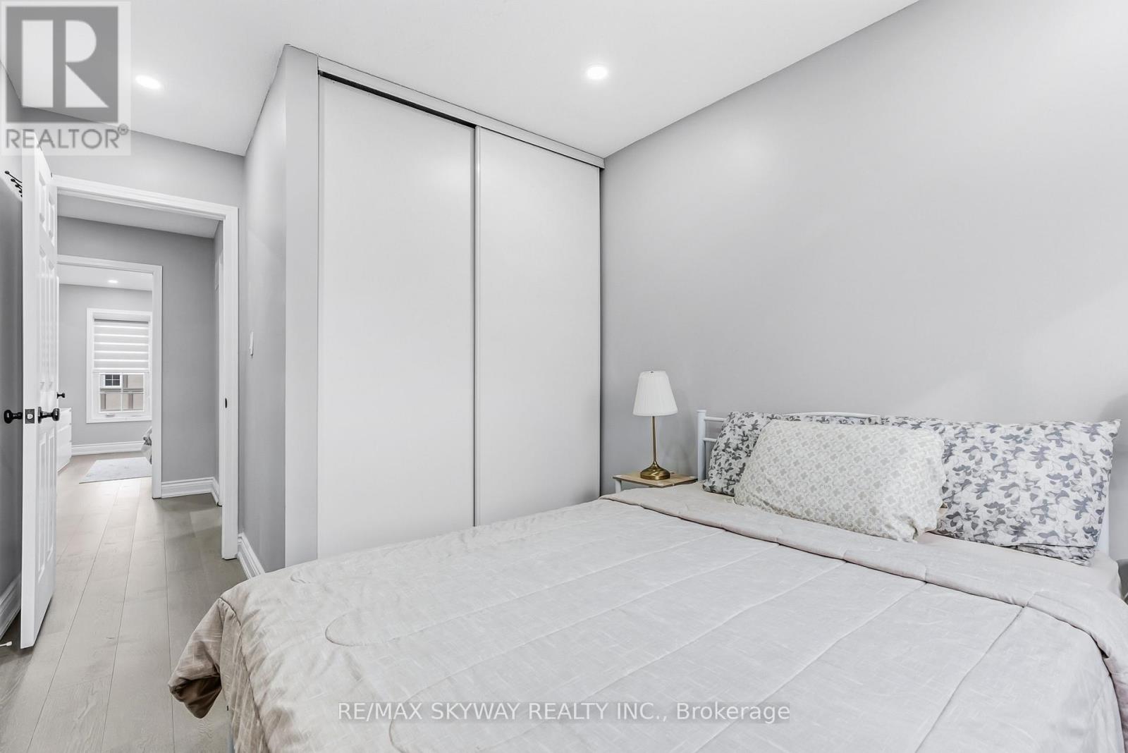 3 - 2 Clay Brick Court Nw, Brampton, Ontario  L6V 4M1 - Photo 32 - W12701210