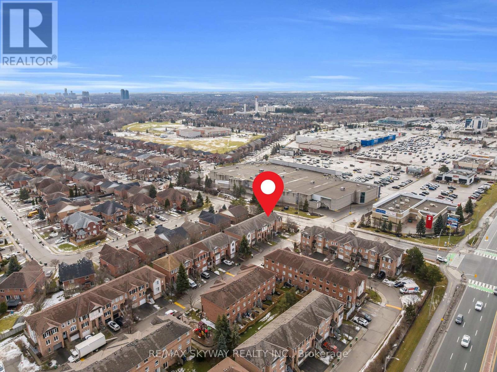 3 - 2 Clay Brick Court Nw, Brampton, Ontario  L6V 4M1 - Photo 4 - W12701210