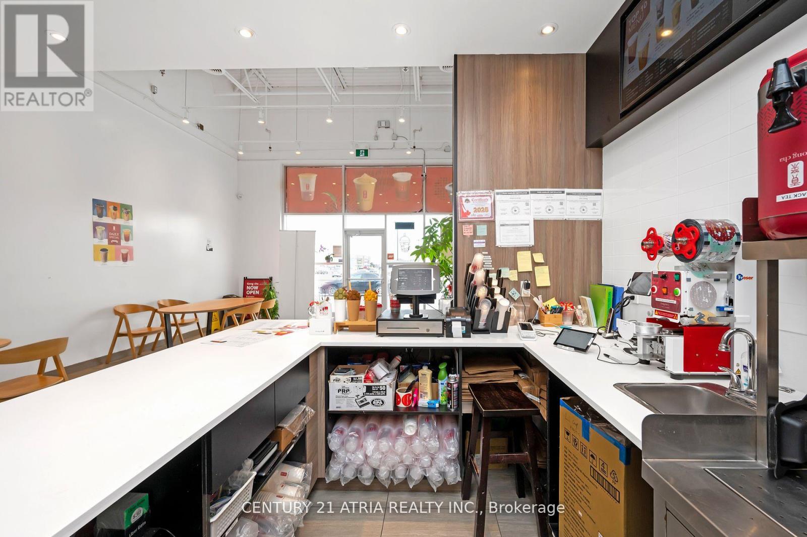 35 - 35 Resolution Drive, Brampton, Ontario  L6W 0A6 - Photo 11 - W12701242