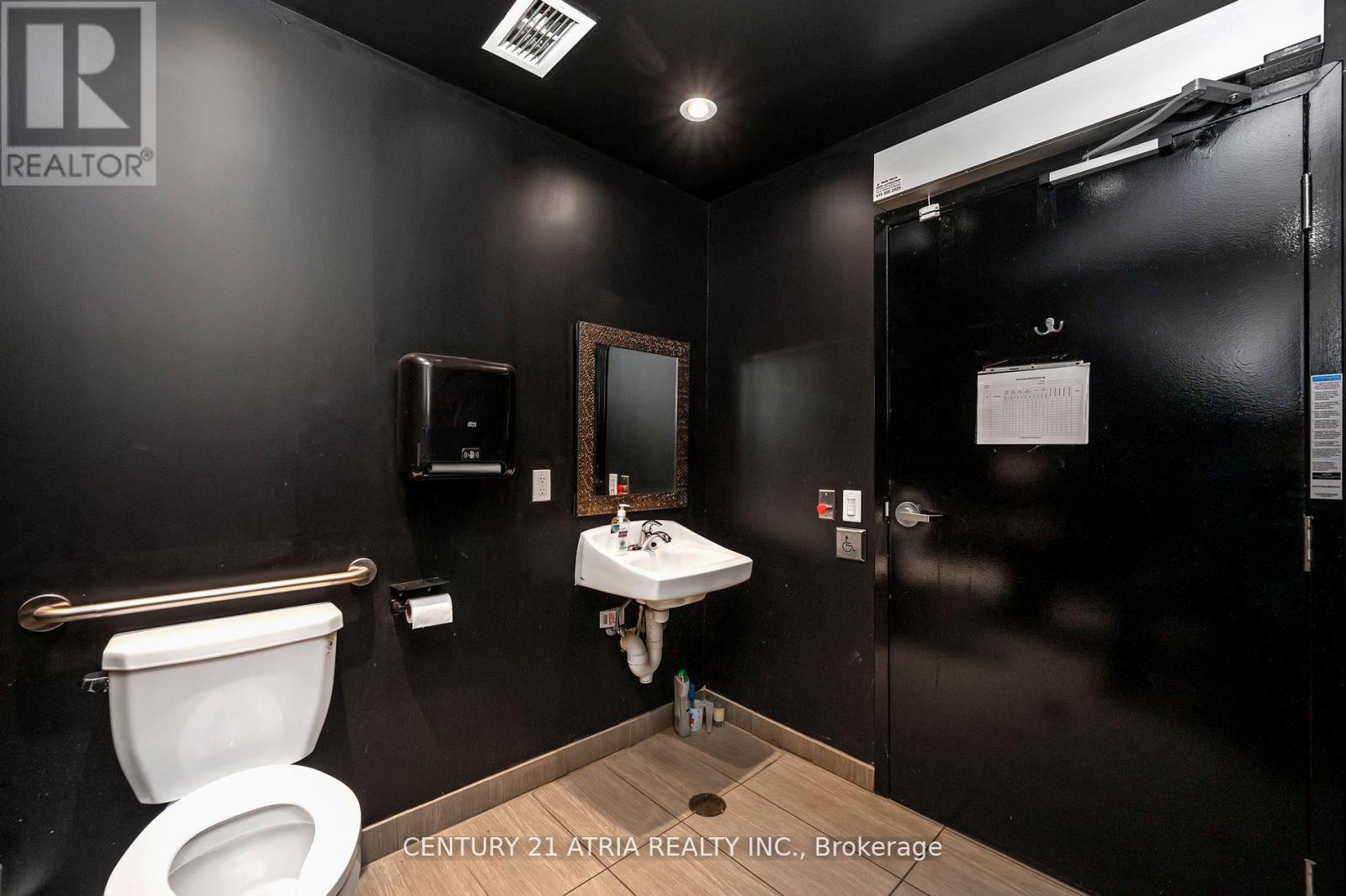 35 - 35 Resolution Drive, Brampton, Ontario  L6W 0A6 - Photo 18 - W12701242