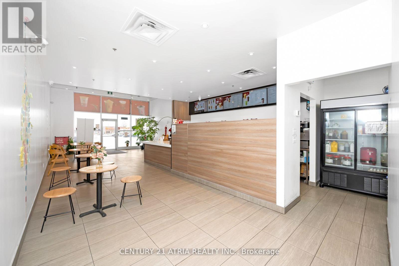 35 - 35 Resolution Drive, Brampton, Ontario  L6W 0A6 - Photo 8 - W12701242