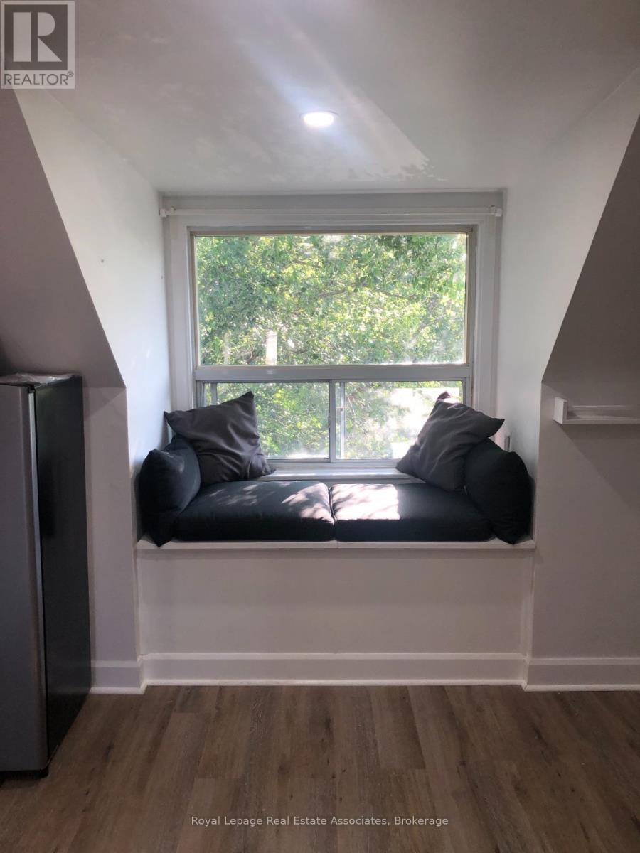 2283 Dundas Street W, Toronto, Ontario  M6R 1X6 - Photo 6 - W12701248