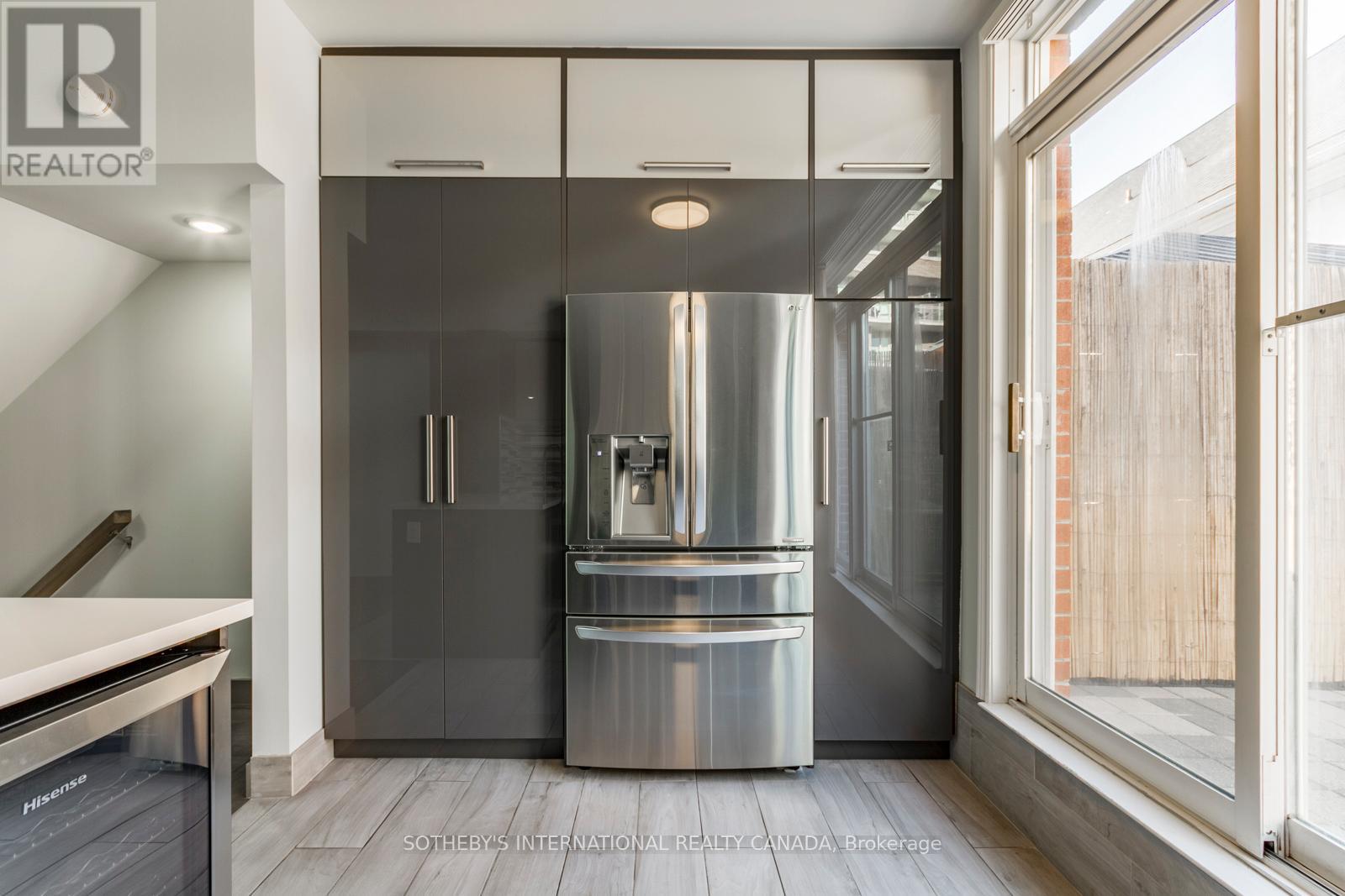 30 Michael Power Place, Toronto, Ontario  M9A 5G9 - Photo 17 - W12701306