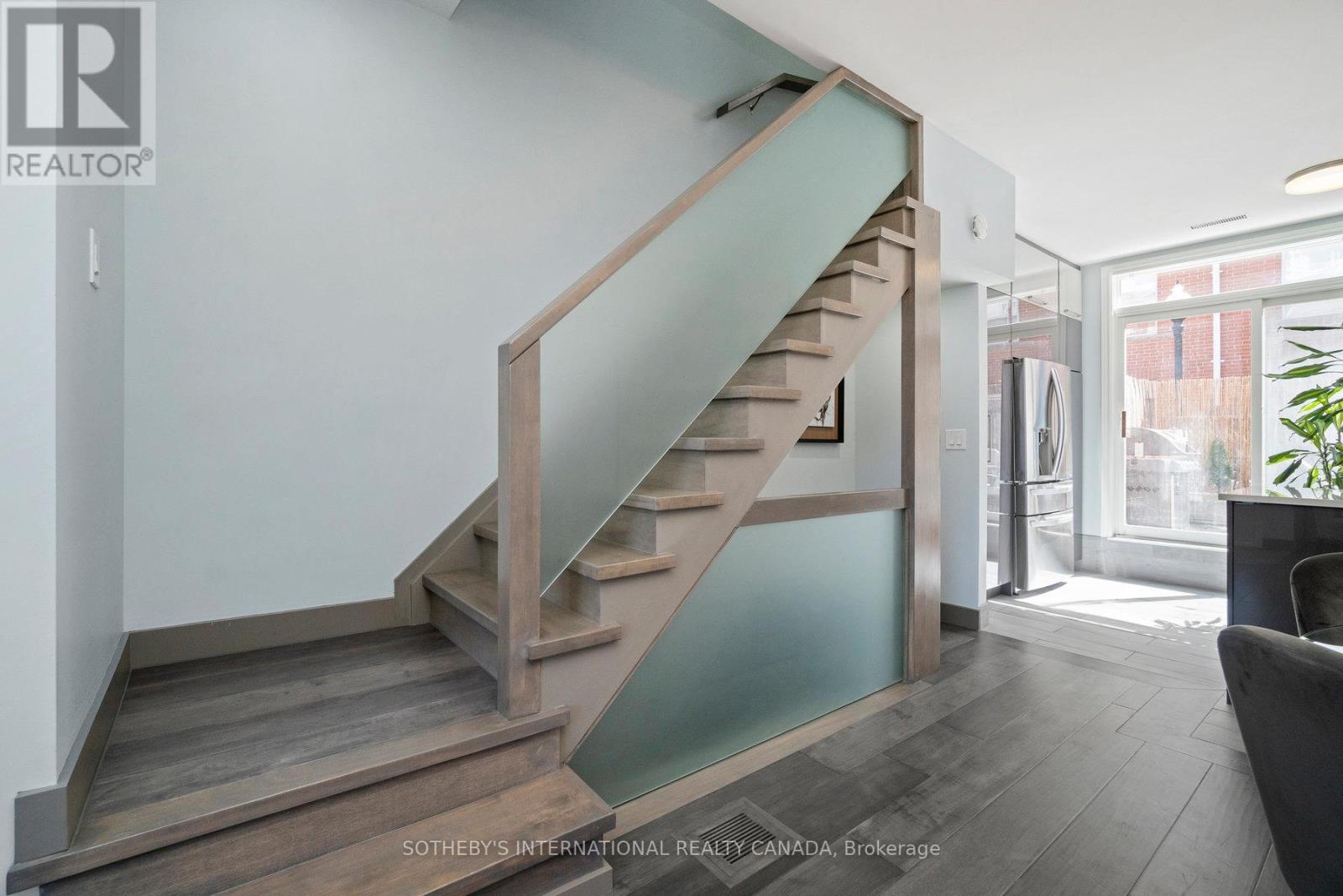 30 Michael Power Place, Toronto, Ontario  M9A 5G9 - Photo 23 - W12701306