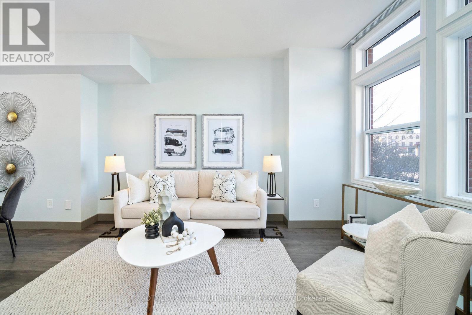 30 Michael Power Place, Toronto, Ontario  M9A 5G9 - Photo 6 - W12701306