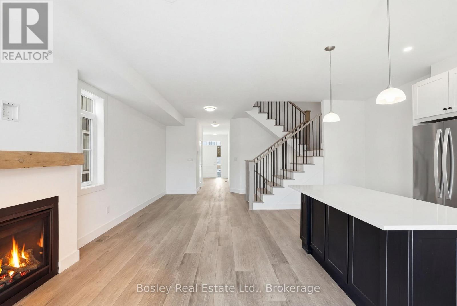 130 White Oak Crescent, Blue Mountains, Ontario  L9Y 5T5 - Photo 12 - X12701342