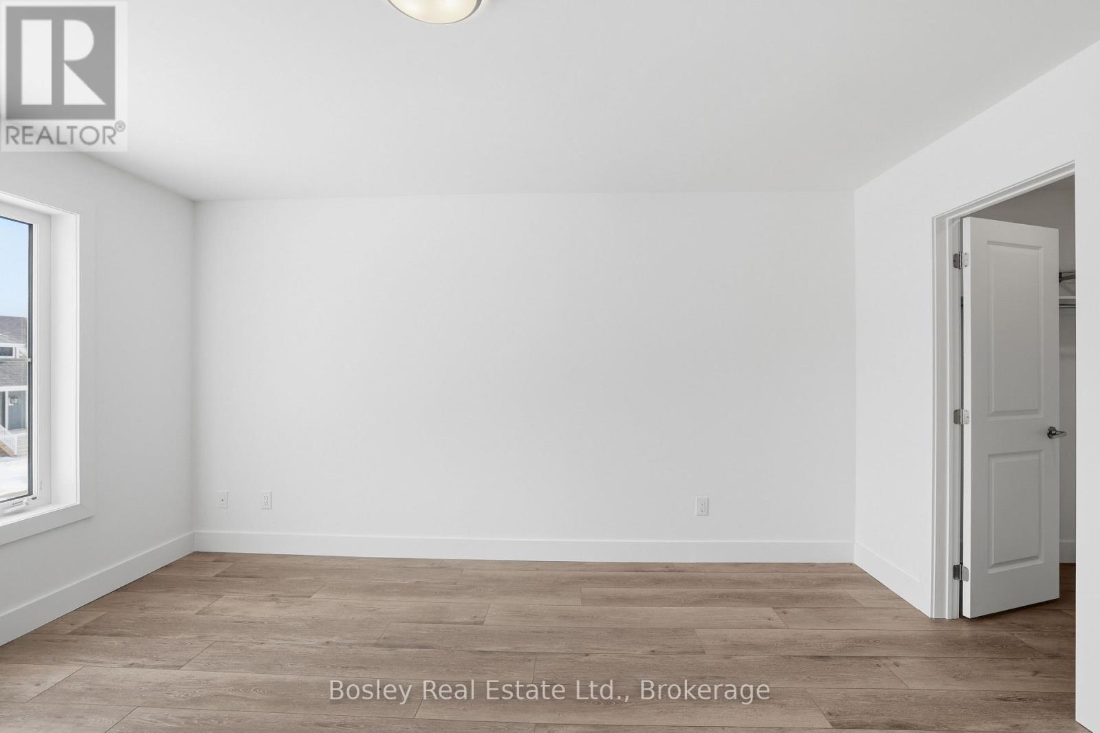 130 White Oak Crescent, Blue Mountains, Ontario  L9Y 5T5 - Photo 15 - X12701342