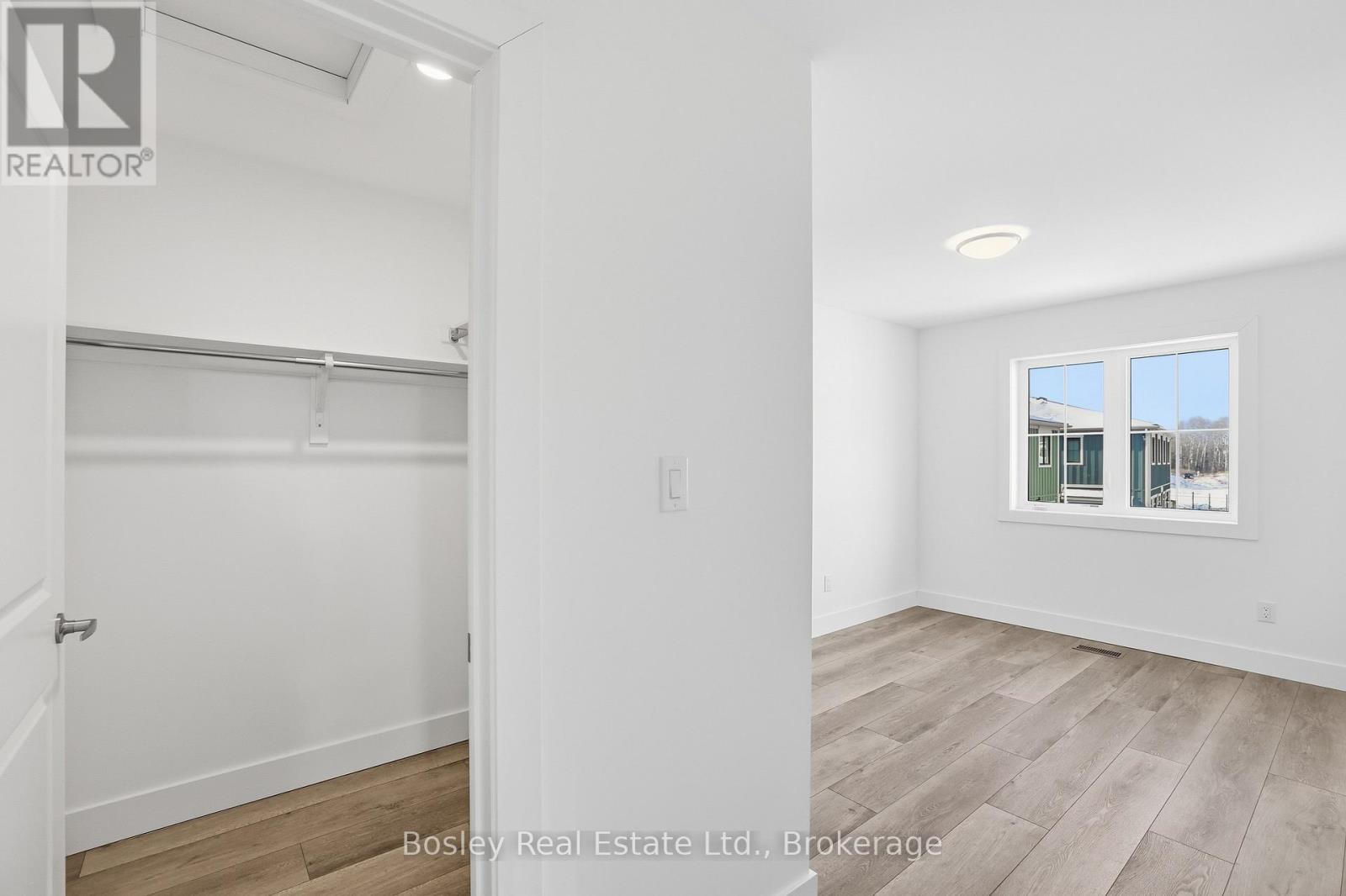 130 White Oak Crescent, Blue Mountains, Ontario  L9Y 5T5 - Photo 29 - X12701342