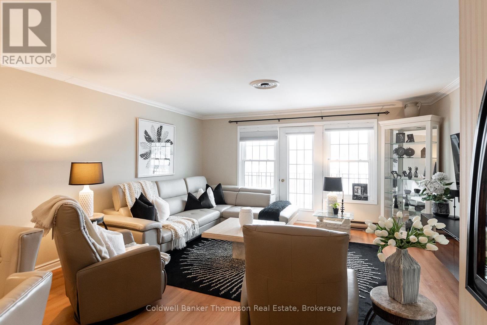 2 - 44 King William Street, Huntsville, Ontario  P1H 1G3 - Photo 3 - X12701364