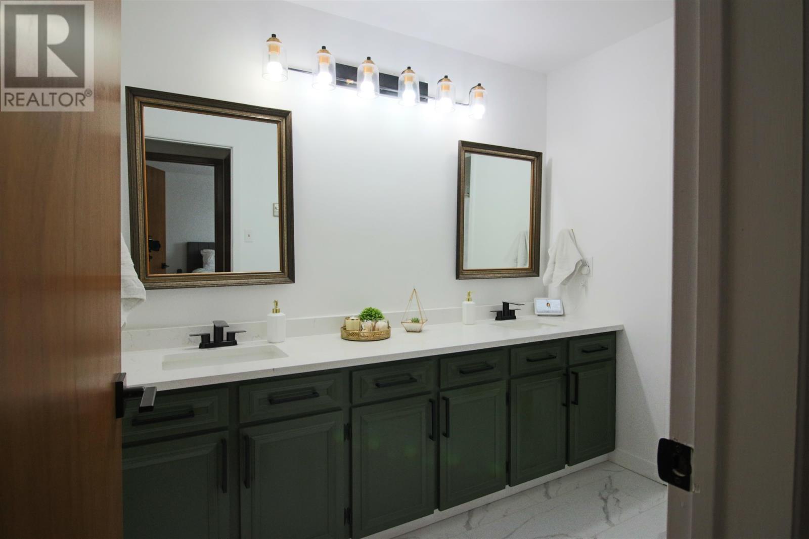 121 Centennial Ave, Sault Ste. Marie, Ontario  P6A 5B2 - Photo 29 - SM260092