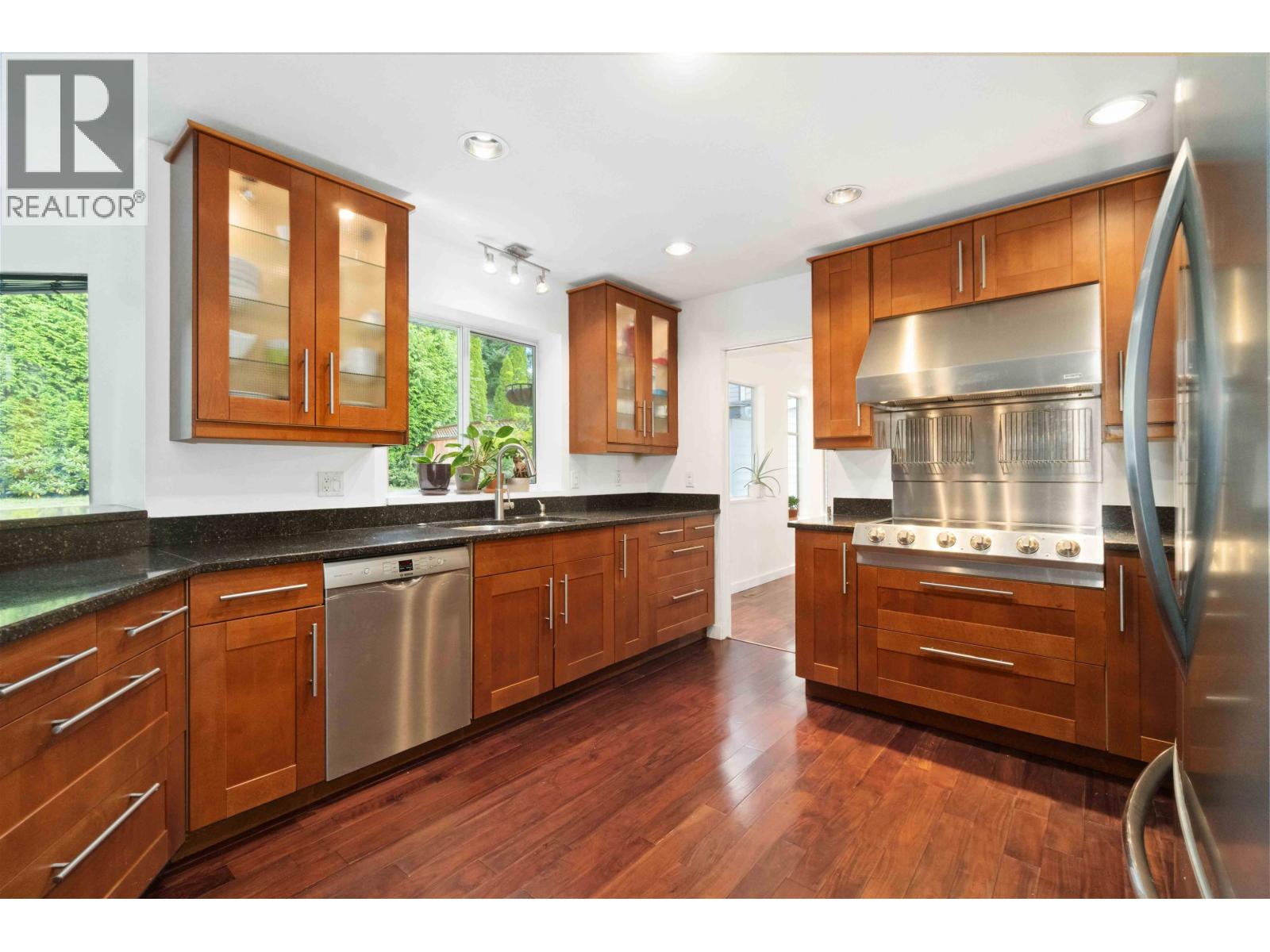 1412 Magnolia Place, Coquitlam, British Columbia  V3H 4S8 - Photo 3 - R3035686