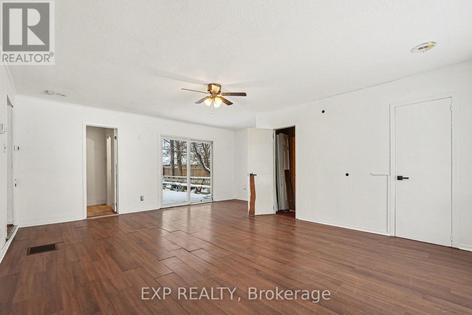 294 Moffatt Street, Carleton Place, Ontario  K7C 3L4 - Photo 9 - X12701372