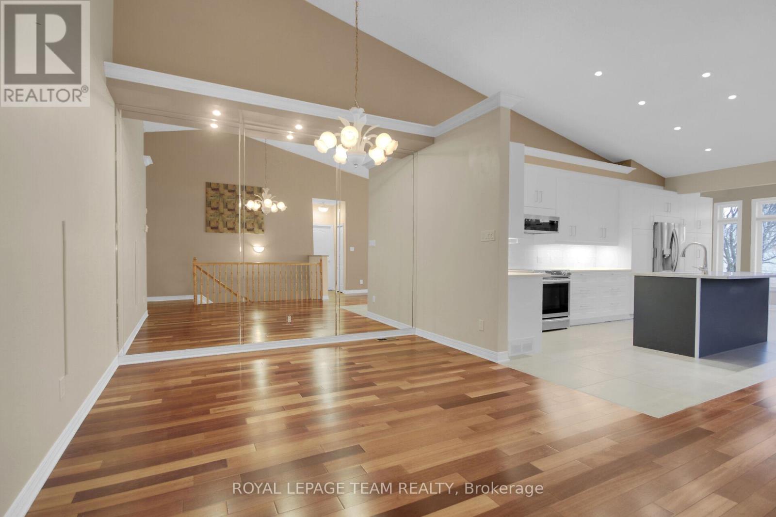 36 Sable Run Drive, Ottawa, Ontario  K2S 1W8 - Photo 11 - X12701396