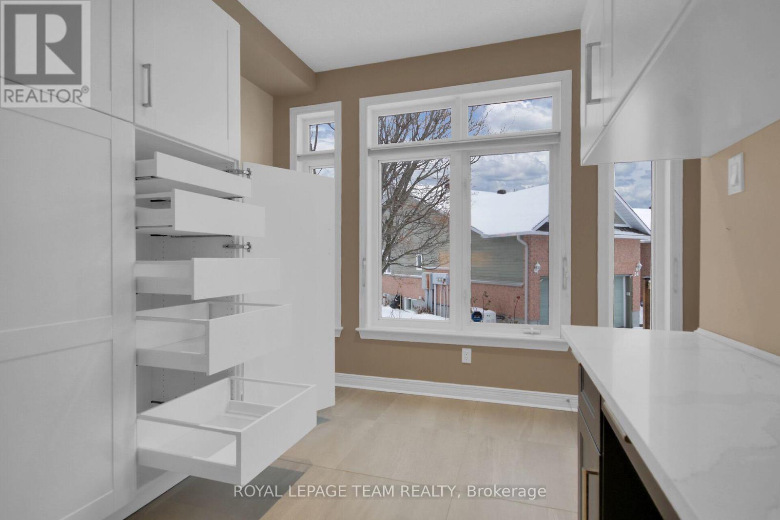 36 Sable Run Drive, Ottawa, Ontario  K2S 1W8 - Photo 22 - X12701396