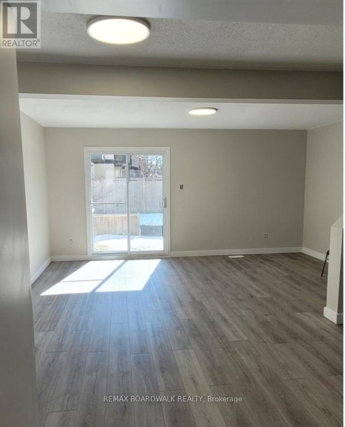 2799 Pimlico Crescent, Ottawa, Ontario  K1T 2A8 - Photo 2 - X12701404