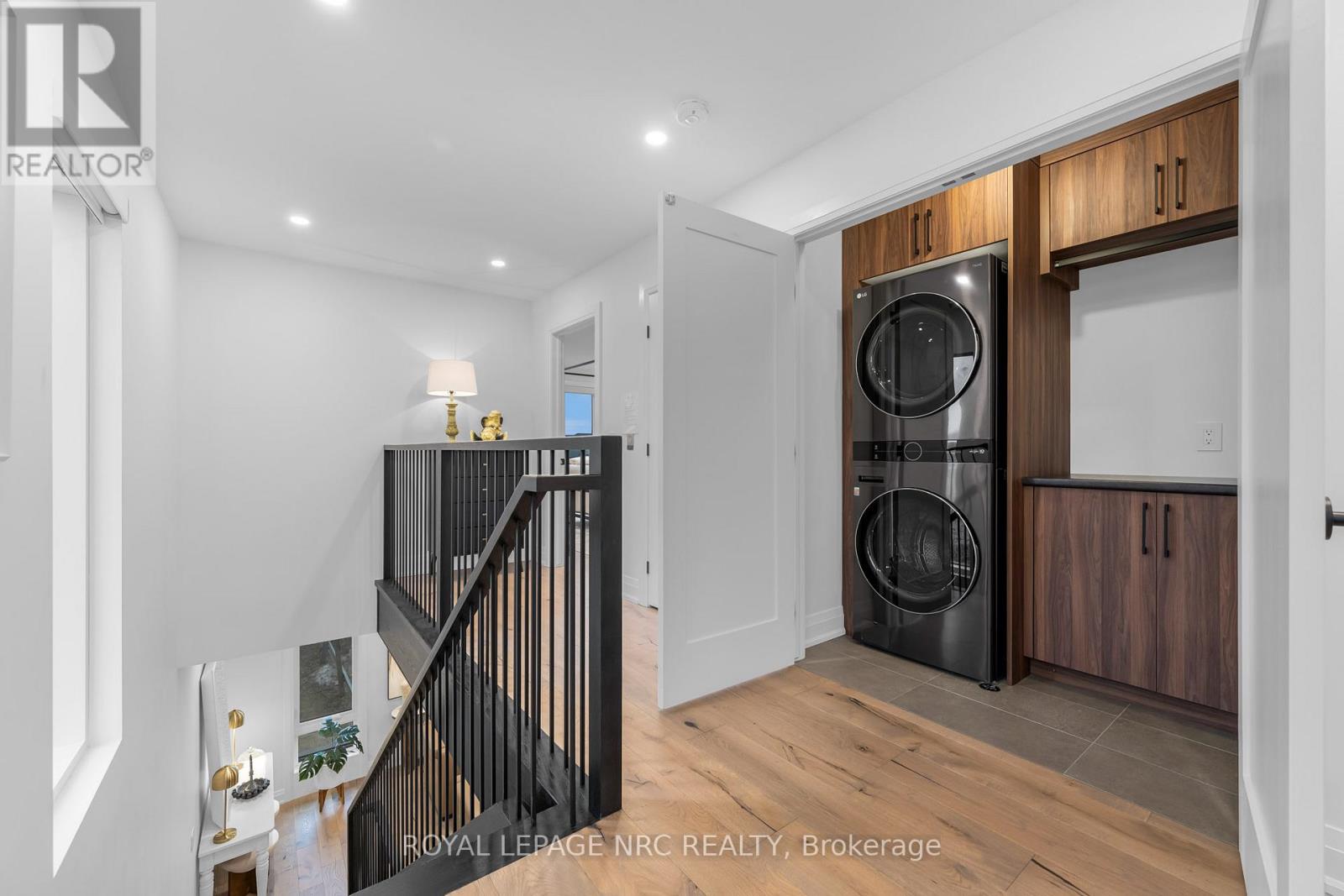 88 Moody Street, Pelham, Ontario  L3E 0B3 - Photo 24 - X12701346