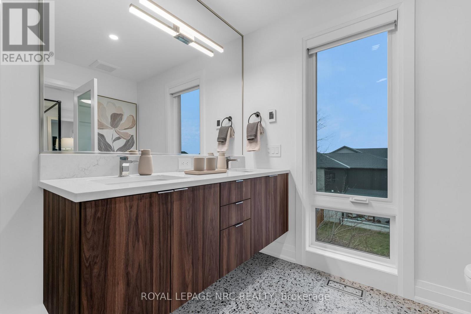 88 Moody Street, Pelham, Ontario  L3E 0B3 - Photo 31 - X12701346