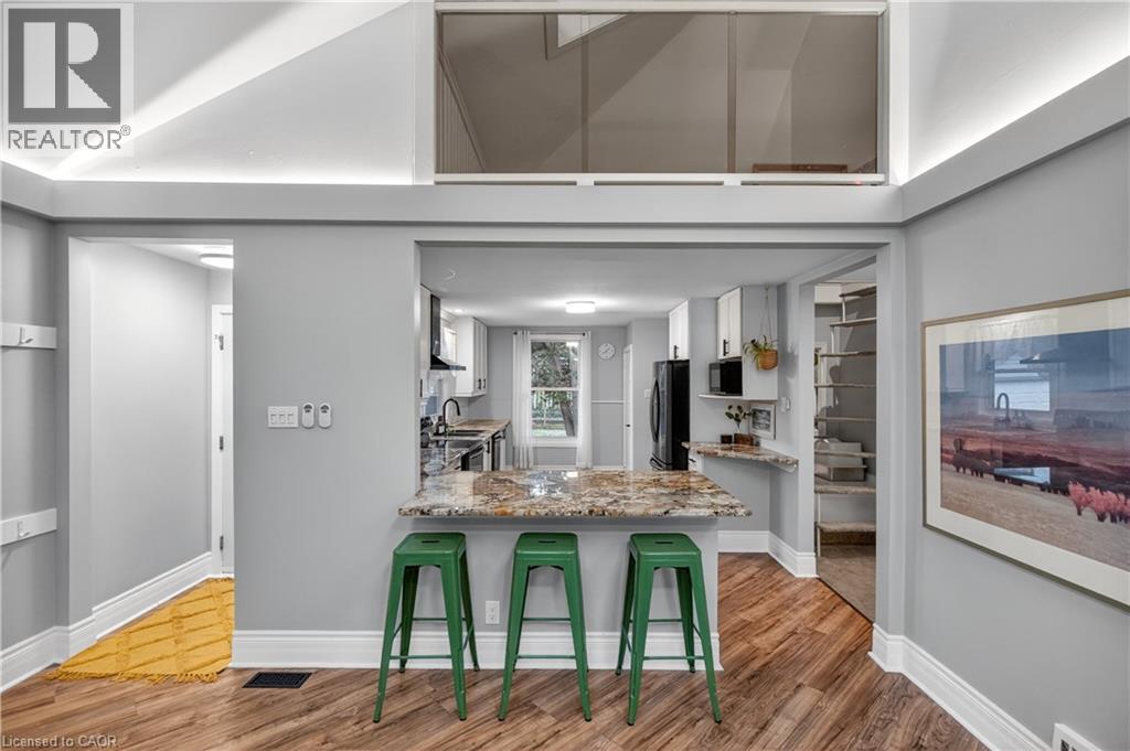 486 East 38th Street, Hamilton, Ontario  L8V 4G8 - Photo 14 - 40798916