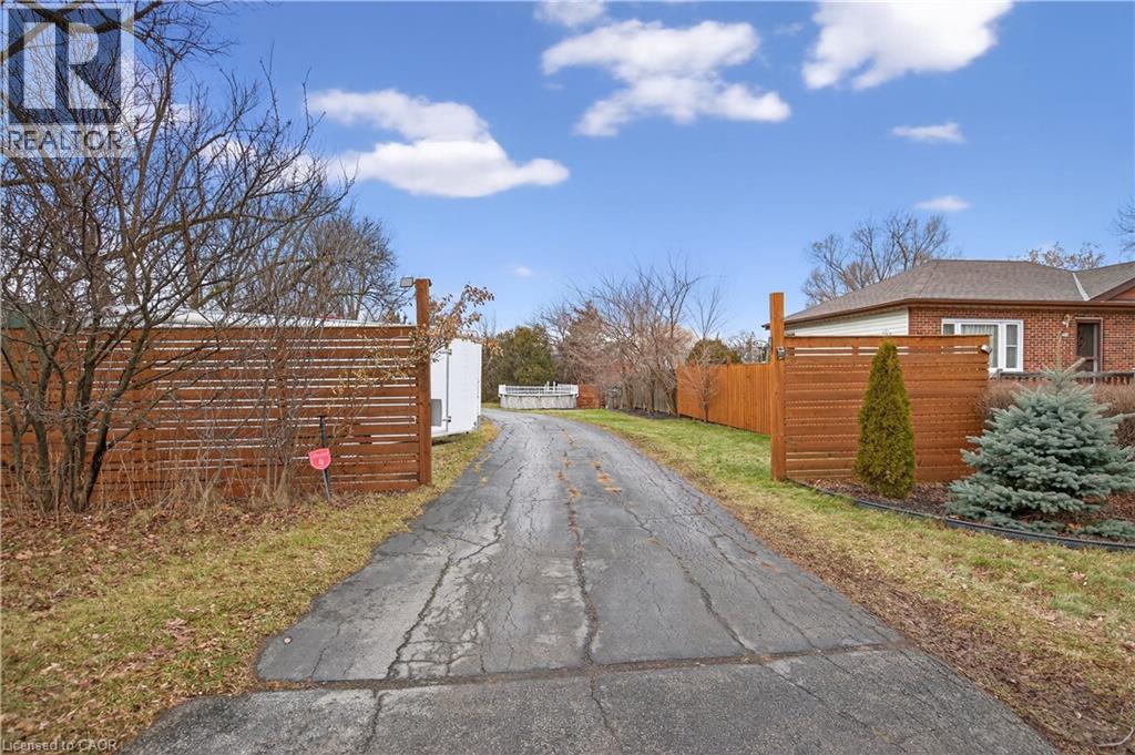 486 East 38th Street, Hamilton, Ontario  L8V 4G8 - Photo 43 - 40798916